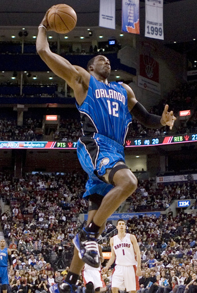 dwight howard dunks on lebron. dwight howard dunk pictures